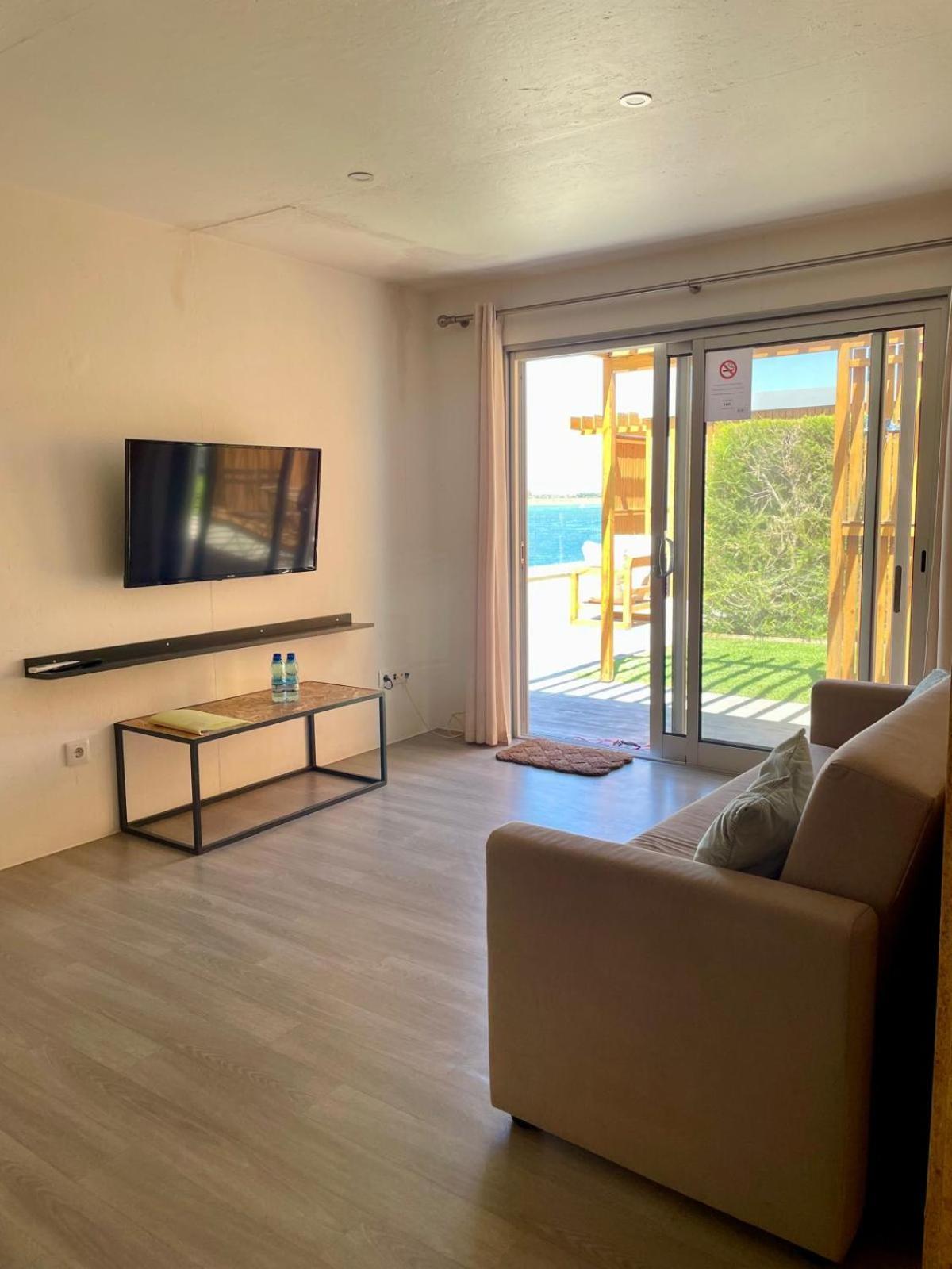 818 Centro Nautico Bungalows Vila Real de Santo António Buitenkant foto